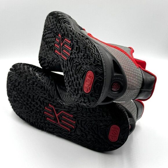 Nike Kyrie Low 4 EP 'Bred' - Picture 6 of 8